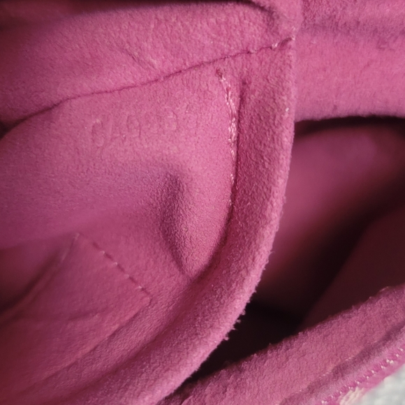 SOLD! Louis Vuitton Pleaty - Picture 11 of 12